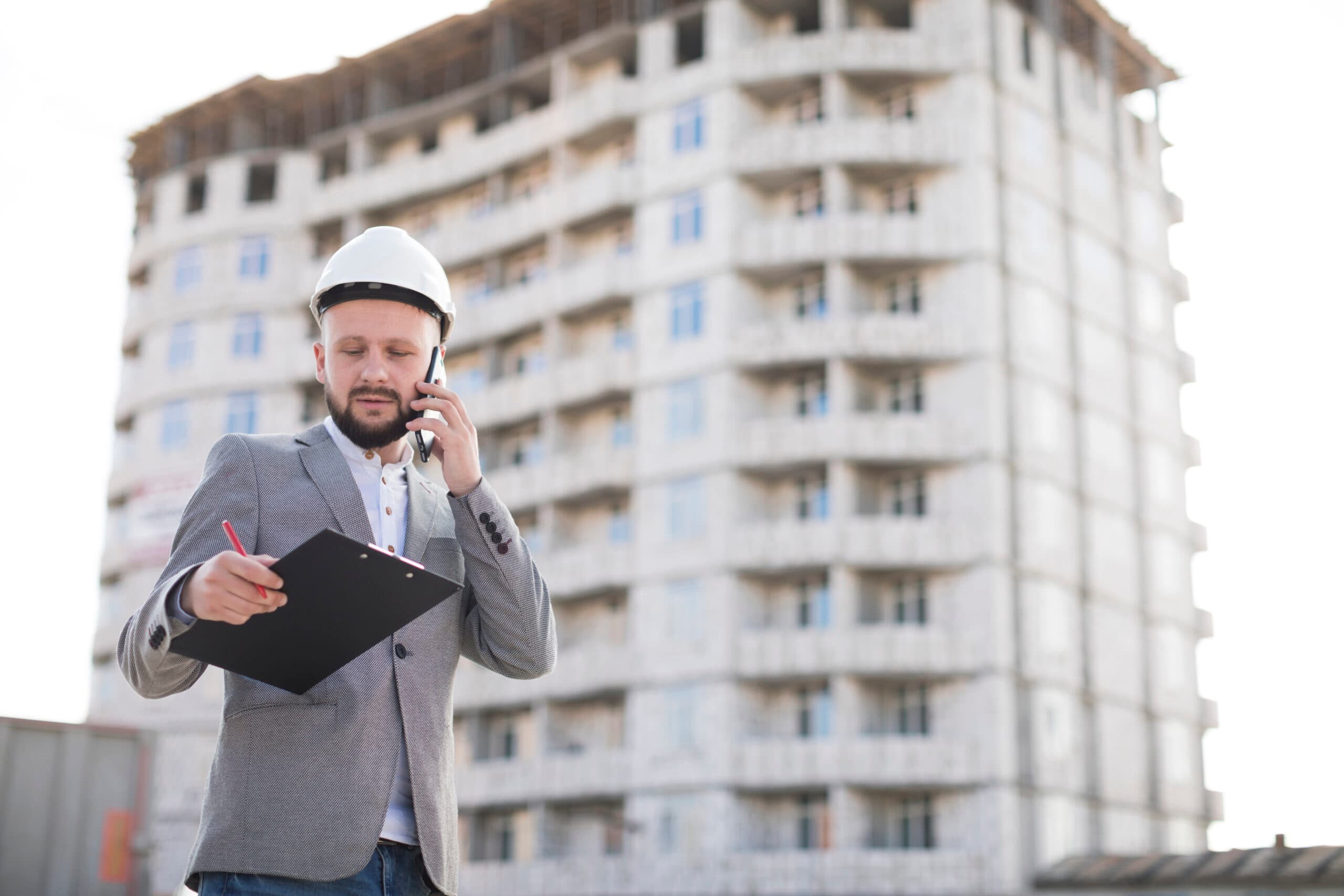 Est-il Important de Faire Appel à un Promoteur Immobilier pour Investir à l’Étranger ?