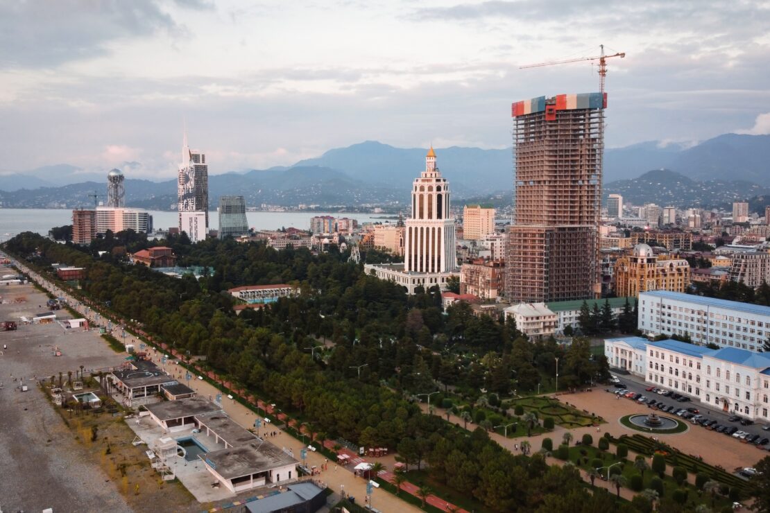  Batumi : Le Nouveau Paradis Immobilier Entre Résidentiel et Commercial
